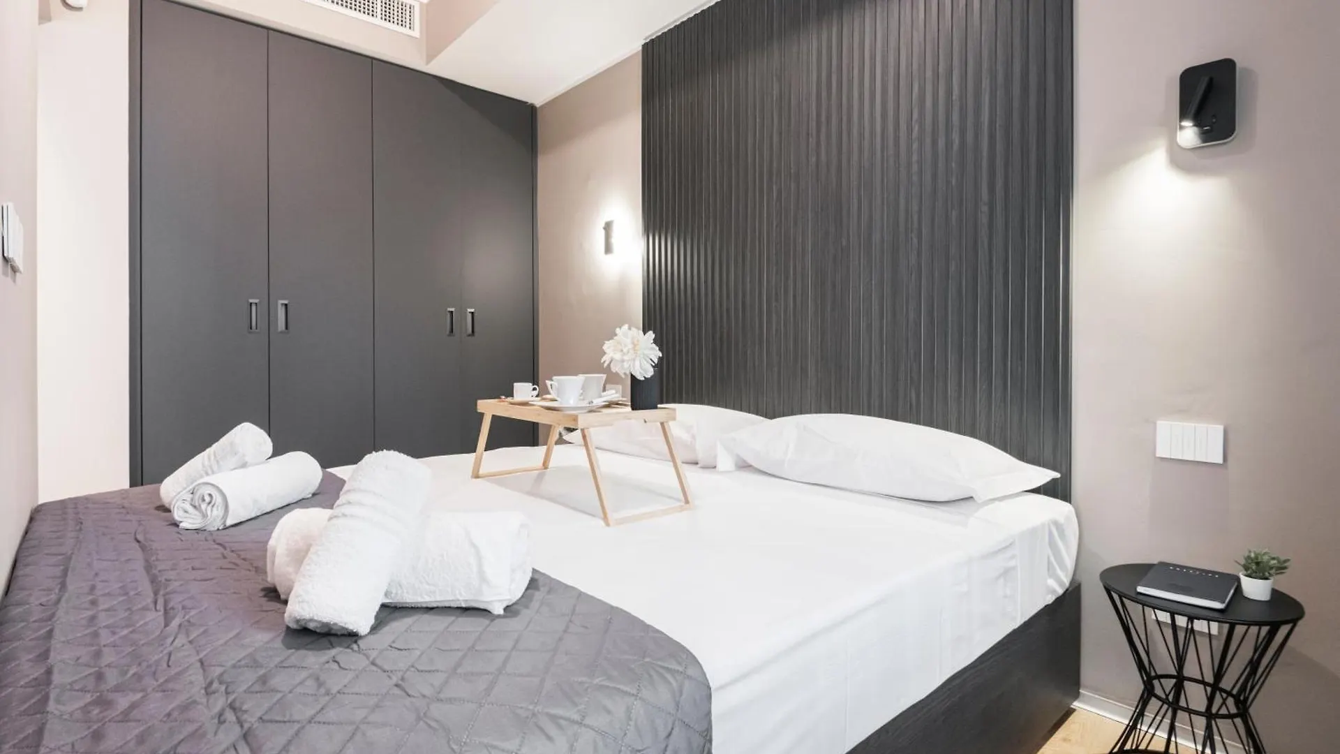 Easylife - Modern Apartment With Garden Milaan 0*,