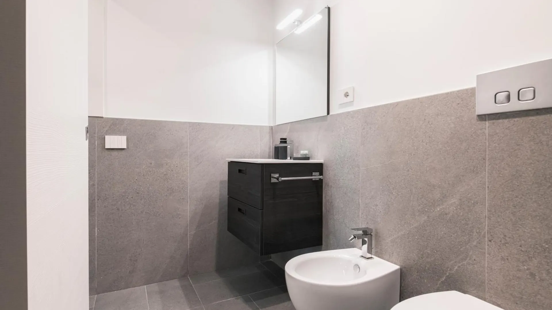 Easylife - Modern Apartment With Garden Milaan